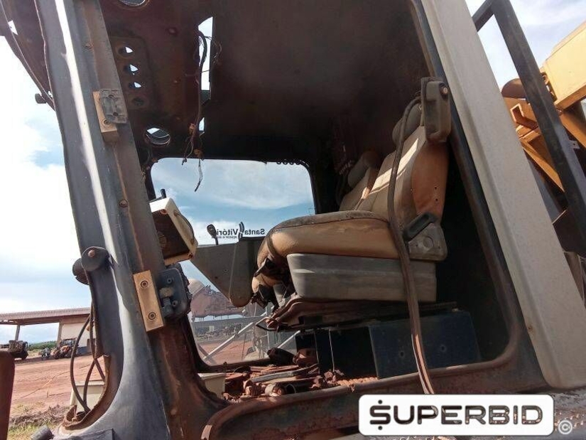 SUCATA DE PLANTADEIRA DE CANA TROPICANA PCA HY 6x6, ANO: NÃO VISUALIZADO, SÉRIE: 08/HY6X60015 (Ref: 30)