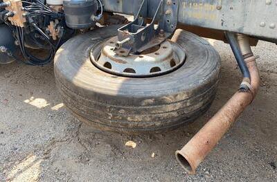 CAMINHÃO BASCULANTE VOLVO VM 330 6X4R, 2013/2013, Placa FINAL 2 (RJ), (Ref.: IBN)