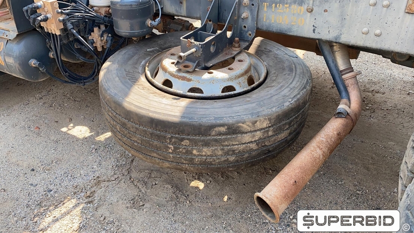 CAMINHÃO BASCULANTE VOLVO VM 330 6X4R, 2013/2013, Placa FINAL 2 (RJ), (Ref.: IBN)