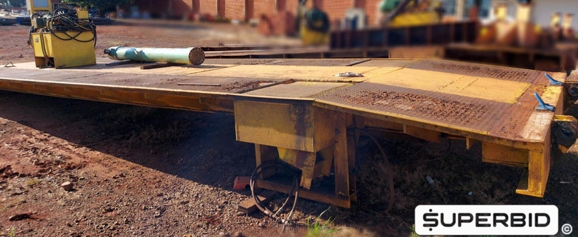 01 UNID. TOMBADOR BASCULANTE