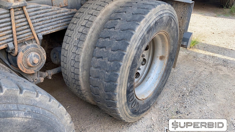 CAMINHÃO BASCULANTE VOLVO VM 330 6X4R, 2013/2013, Placa FINAL 2 (RJ), (Ref.: IBN)