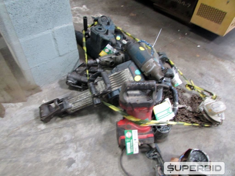 TALHA DE CORRENTE, ROMPEDORES ELÉTRICO, FURADEIRA, ESMERILHADEIRA E OUTROS (11 PÇS) (Ref.: FDO)