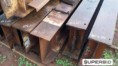 VIGAS AÇO CARBONO USADAS, SENDO COMPRIMENTO APROXIMADO 6 METROS (APROX. 5400 KGS) (PREÇO P/KG)