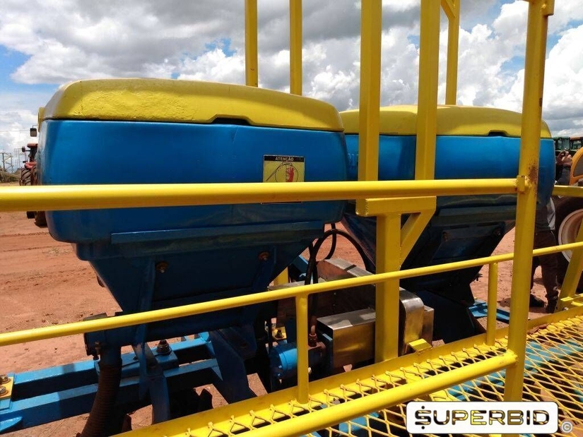 GRADE QUEBRA LOMBO UTI IMPLEMENTOS, ANO: 2008, SÉRIE: 1263 (Ref.: 449)