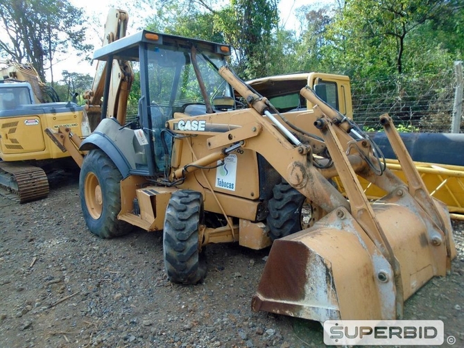 RETROESCAVADEIRA CASE 580M 4X4, ANO: 2010, CAP: CAÇAMBA: 1M3., SÉRIE: NAAH23718 (Ref: SBN / TP14706)