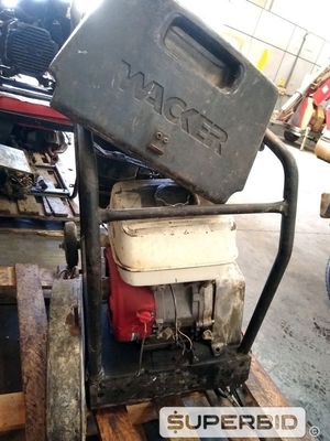 01 CORTADORA DE PISO A GASOLINA WACKER NEUSON BFS 1345 13CV. (Ref.: SD)