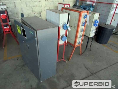 BOMBA SUBMERSIVEL SPV P40 4 POL., CAÇAMBA ESCAVADEIRA E SUCATAS DE QUADRO DE DISTRIBUIÇÃO, (08 PÇ.) (Ref.: JEI)