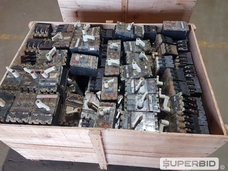 DISJUNTORES USADOS NZM, ABB E SIEMENS (APROX. 405 UNID.)