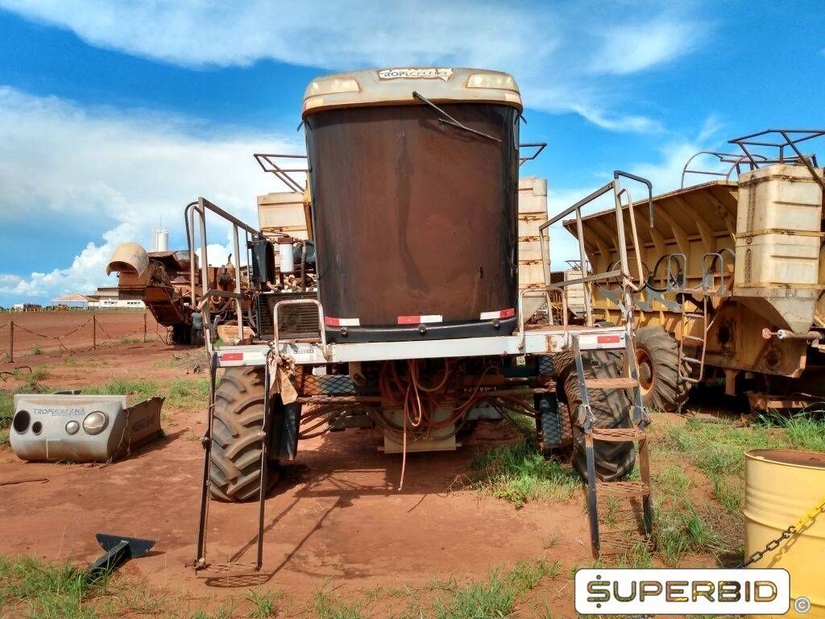 SUCATA DE PLANTADEIRA DE CANA TROPICANA SMI 10.000 6x6, ANO: 2008, SÉRIE: HY6X60012 (Ref: 27)