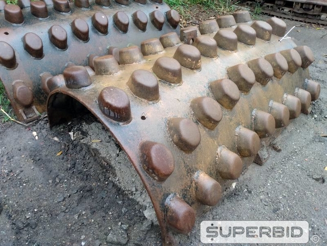 CAPA ROLO COMPACTADOR PÉ DE CARNEIRO, DIM: 1670 X 1080 MM (Ref.: RBN)