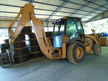 RETROESCAVADEIRA CASE 580M 4X4, ANO: 2011, CAP: CAÇAMBA: 1M3., SÉRIE: HBZN580MVBAH01498 (Ref: SBQ / TP18853)