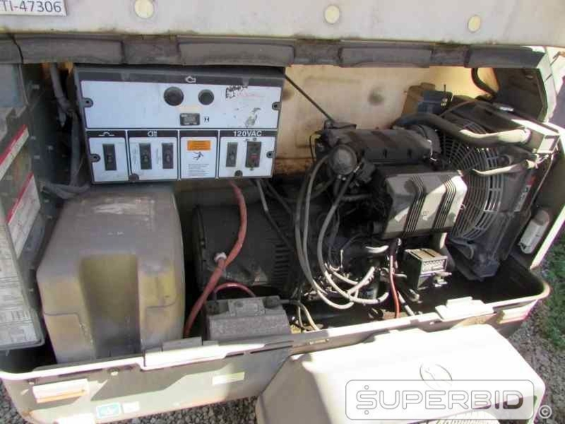 TORRE DE ILUMINAÇÃO Á DIESEL WACKER NEUSON LT6L E TORRE DE ILUMINAÇÃO Á DIESEL TEREX RL4000, ANO: 2008, SÉRIE: RL408-2436, (02 PÇ.). (Ref.: JEP)