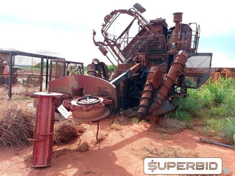 SUCATA DE COLHEDORA CASE (Ref.: RAI/ 1914)