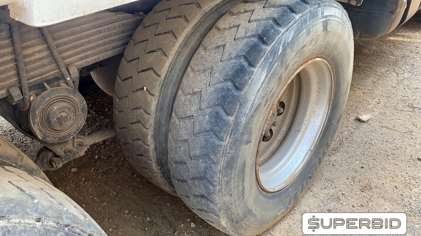 CAMINHÃO BASCULANTE VOLVO VM 330 6X4R, 2013/2013, Placa FINAL 3 (RJ), (Ref.: ICE)