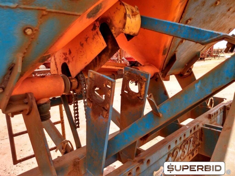 DISTRIBUIDORA DE ADUBO DMB, ANO: 2013, SÉRIE: 80622 (Ref.: 1237)