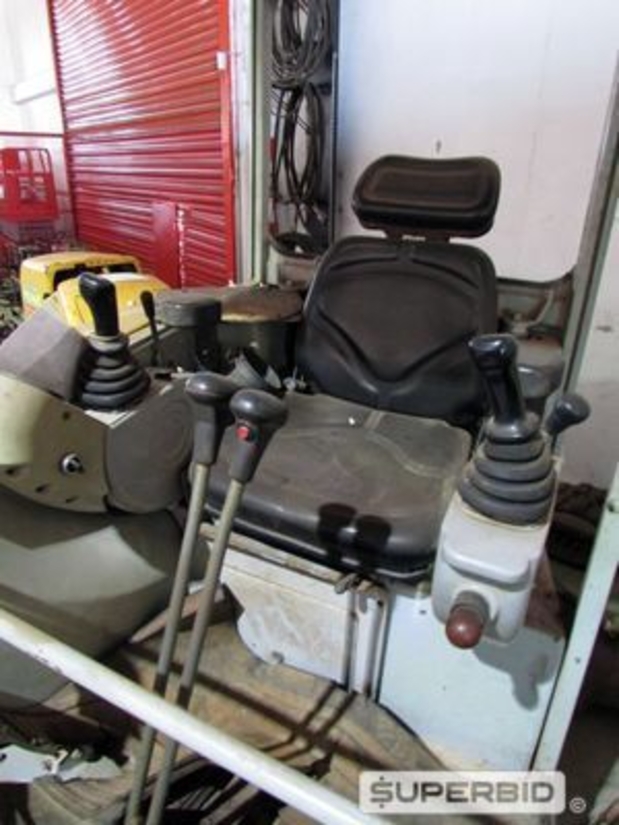 MINI ESCAVADEIRA WACKER NEUSON 28Z3 RD E BOMBA CENTRÍFUGA A GASOLINA HONDA (02 PÇS) (Ref.: FEQ)