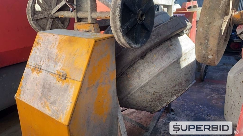 7 BETONEIRAS DE 400 LITROS (Ref.: IA)