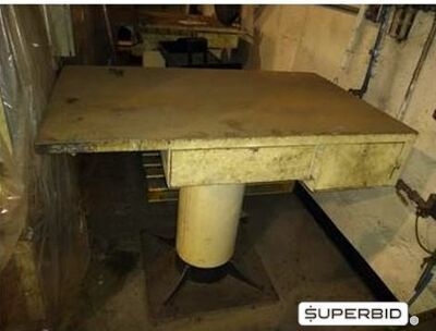 3 MESAS PARA PREPARAÇÃO DE COQUILHAS/MOLDES