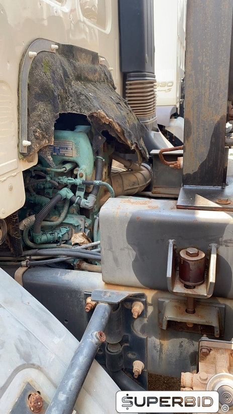 CAMINHÃO BASCULANTE VOLVO VM 330 6X4R, 2013/2013, Placa FINAL 3 (RJ), (Ref.: IBU)