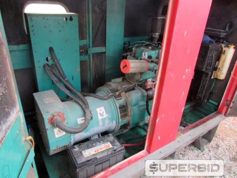 GRUPO GERADOR Á DIESEL CUMMINS 40 KVA. (Ref.: JDT)