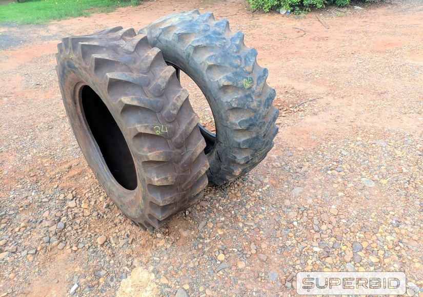 02 PNEUS MEDIDA 14.9-28