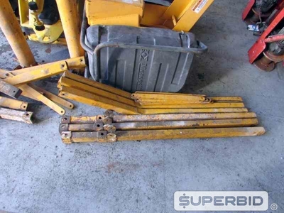 02 MINI GRUA MENEGOTTI ELLEVA 500, CAP.: 500 KG. (Ref.: JDC)