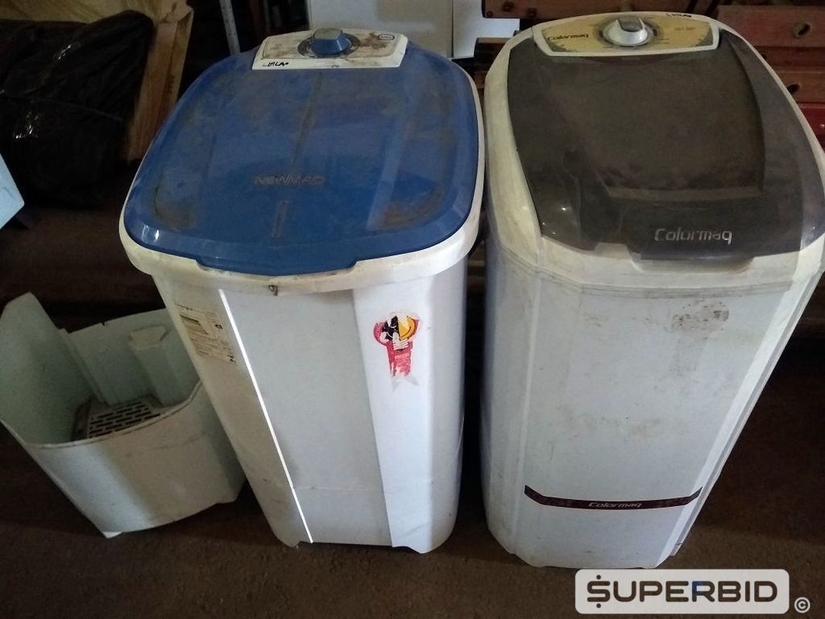 8 GELADEIRAS, 8 TANQUINHOS, 2 MICROONDAS, 3 FREEZERS E 5 FOGÕES. (Ref.: SCD)