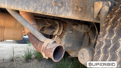 CAMINHÃO BASCULANTE  VOLVO VM 330 6X4R, 2013/2013, Placa FINAL 8 (RJ),