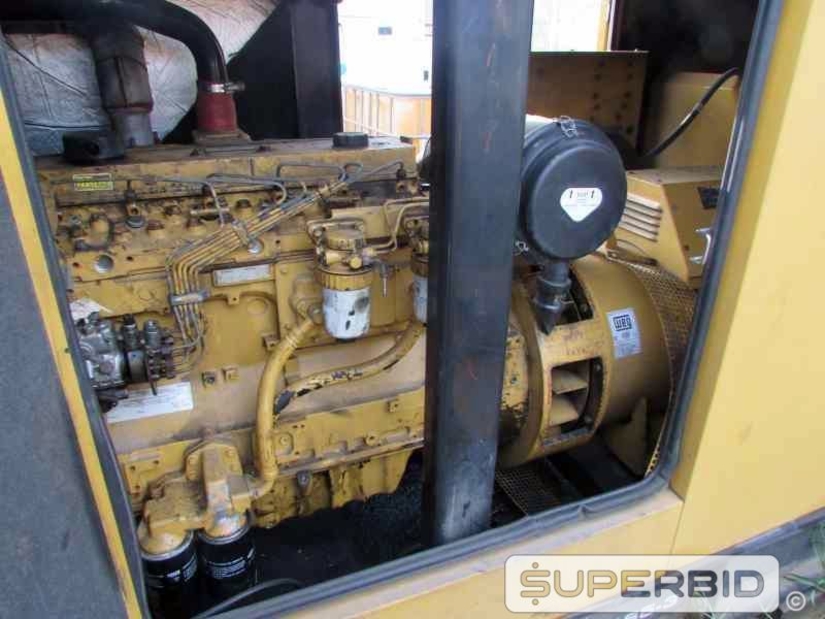 GRUPO GERADOR Á DIESEL OLYMPIAN GEP 165-3 150 KVA, (Ref.: JDZ)