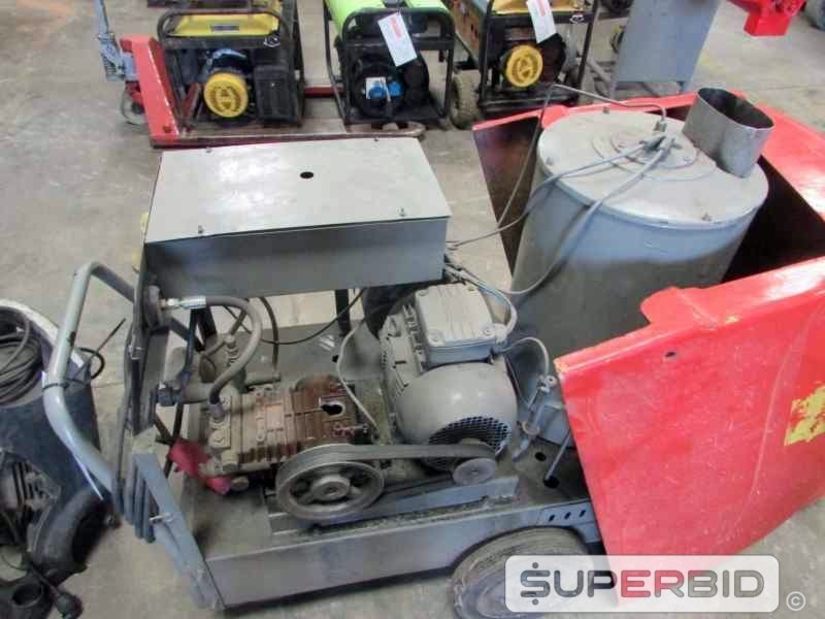 SUCATA DE LAVADORA DE ALTA PRESSÃO KARCH HD 5/12C, CAP.: 110-150 BAR E LAVADORA ÁGUA QUENTE KARCH HDS 12/15 (Ref.: JAM)