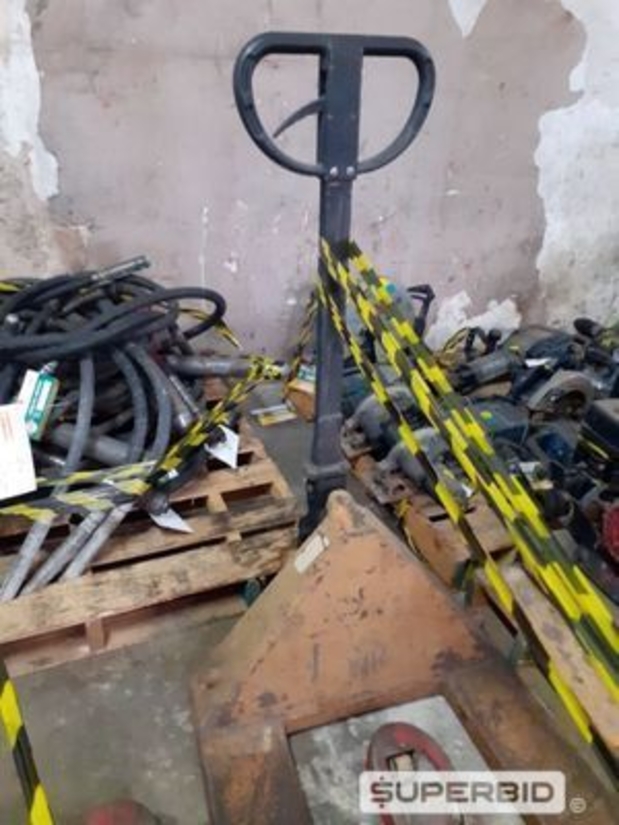 02 PALETEIRAS HIDRÁULICAS, CAP.: 2000 KG (Ref.: FDM)