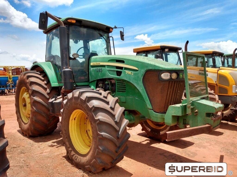 TRATOR DE PNEUS JOHN DEERE 7195J 4X4, ANO: 2013, SÉRIE: 1BM7195JADH000640 (Ref: 1245)