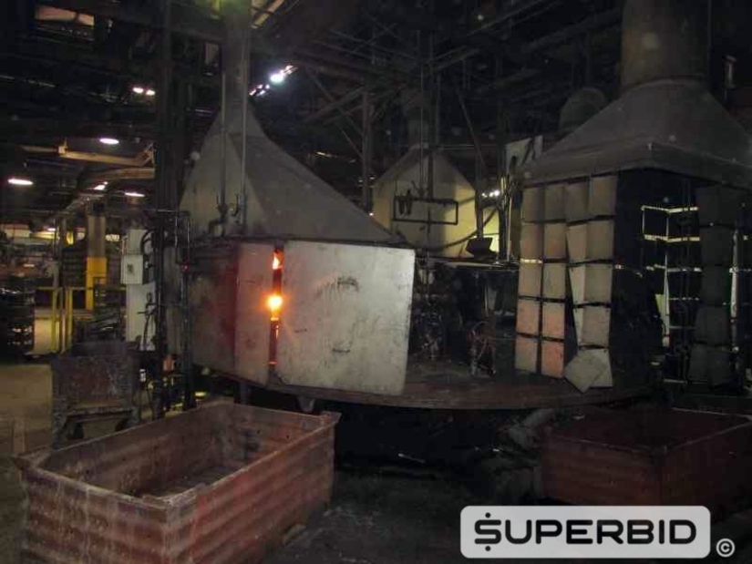 CARROSSEL PARA FUNDIÇÃO FABRICAÇÃO PRÓPRIA PARA MOLDAGEM DE PEÇAS EM FERRO GUSA E AÇO COM QUEIMADOR E EXAUSTORES (Ref.: Carrossel 9)