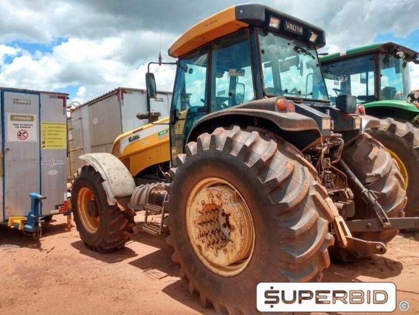 TRATOR DE PNEUS VALTRA BH 180 4X4, ANO: 2014, SÉRIE: AVTT2010CEM012108 (Ref: 1467)