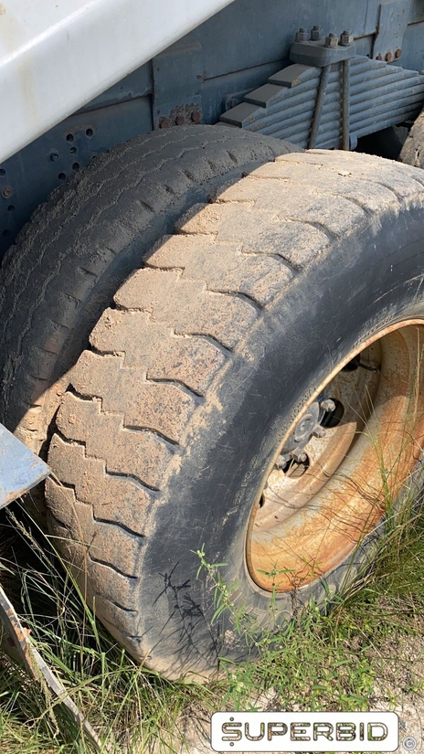 CAMINHÃO BASCULANTE  VOLVO VM 330 6X4R, 2013/2013, Placa FINAL 2 (RJ),  (Ref.: IBP)
