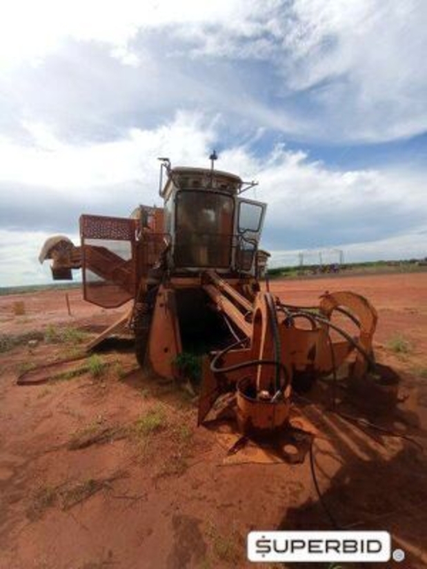 SUCATA DE COLHEDORA DE CANA SANTAL TANDEM, ANO: 2008, SÉRIE: 67938 (Ref: 72)