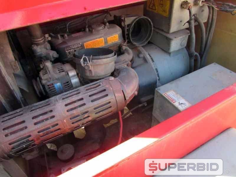 TORRE DE ILUMINAÇÃO Á DIESEL WACKER NEUSON LT4L E TORRE DE ILUMINAÇÃO Á DIESEL TEREX RL4000 (Ref.: JEM)