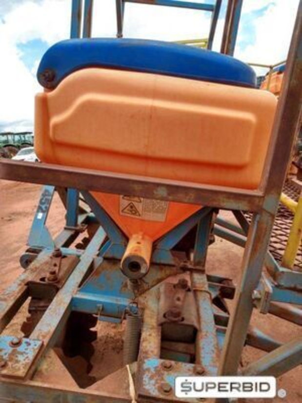 GRADE QUEBRA LOMBO UTI IMPLEMENTOS, ANO: 2008, SÉRIE: 1266 (Ref.: 452)