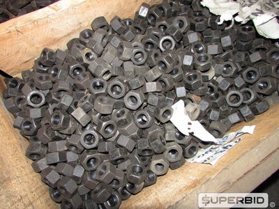 MATERIAIS DE FIXAÇÃO E CONEXÕES: PORCAS, PARAFUSOS, CURVAS E OUTROS (APROX.: 6.529 PÇS). (Ref.: WMEZ_UM02)