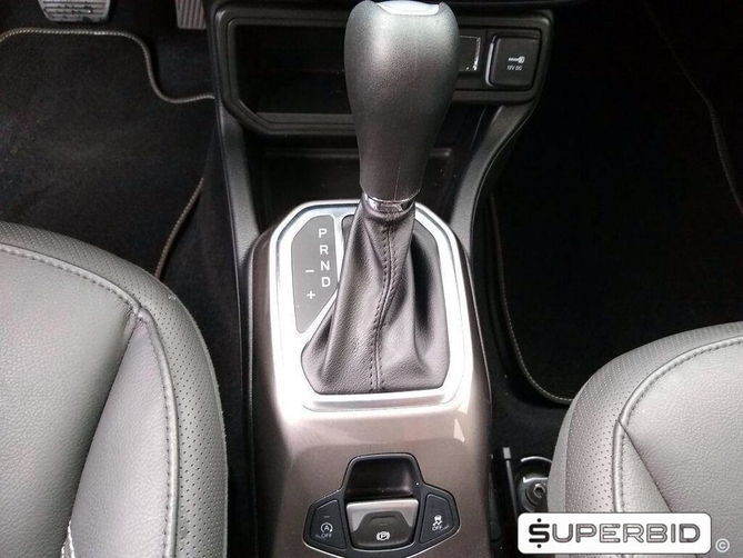 Jeep Renegade Limited 1.8 16V, 2019/2020, Cinza antique metálico, Flex, 6.017 KM, Câmbio Automático, Kit Multimídia "7" completo , Sensor de ré, Bancos em Couro, IPVA 2021 pago, Veículo com garantia de fábrica, Laudo cautelar aprovado.