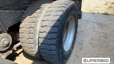 CAMINHÃO BASCULANTE  VOLVO VM 330 6X4R, 2012/2012, Placa FINAL 2 (RJ),  (Ref.: ICH)