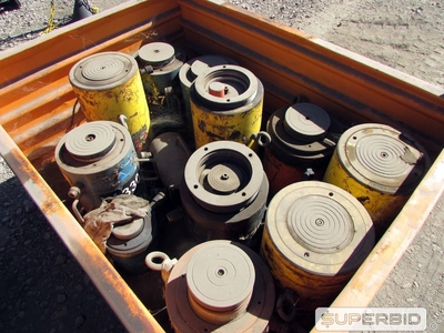 APROX. 51 MACACOS HIDRÁULICOS DE COMANDO Á DISTÂNCIA FAREX/GUIMMY, CAP.: 100 E 200 T (Ref.: WMGN_UM02)