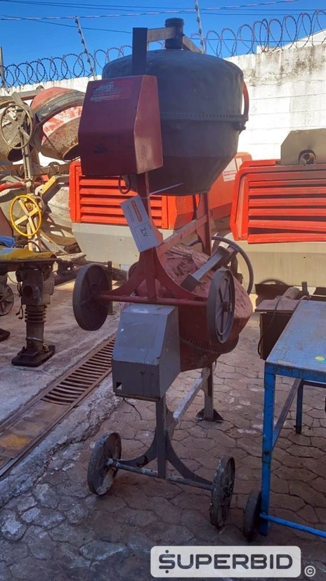 02 BETONEIRAS MENEGOTT, 120 LITROS (Ref.: IV)