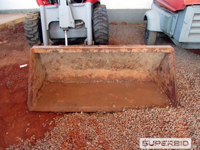 MINI CARREGADEIRA, CONCHA P/ MINI CARREGADEIRA E BOMBA CENTRÍFUGA (03 PÇS) (Ref.: FER)