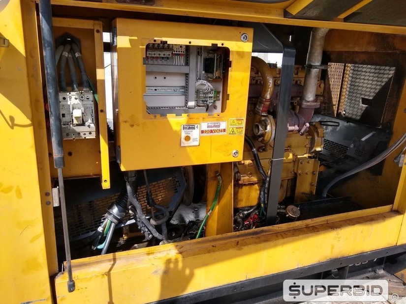 GRUPO GERADOR A DIESEL OLYMPIAN GEP657 SÉRIE:OLY00000JB4D03202 ANO: 2010 70KVA. (Ref.: SG)