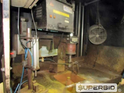 MÁQUINA DETECTORA DE TRINCA SERVEND VA2/20K, ANO 2008, SÉRIE.: 487, CAP.: 7 SEG/CICLO (Ref.: 874-12245)