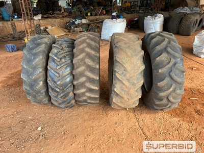 03 PNEUS 14/9-24, 01 PNEU 12/4-24, 01 PNEU 12/4-28