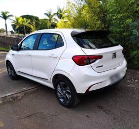 Fiat Argo Drive 1.3 série especial S-design, 2019/2020, Branco Alaska Perolizada, 3.789 KM, Flex, Câmbio Manual, Roda de liga leve, Kit multimídia "7", volante com comandos, IPVA 2021 pago, veículo com garantia de fábrica, laudo cautelar aprovado.