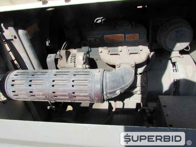 02 TORRES DE ILUMINAÇÃO Á DIESEL TEREX RL4000, POT.: 4-6 KW. (Ref.: JEQ)