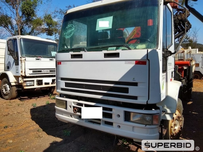 CAMINHÃO GUINDAUTO IVECO EUROCARGO 260E25N, 2011/2012, Placa FINAL 2 (MG), (Ref.: SAD)